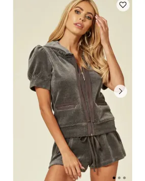 Short sleeves and Shorts Velour Tracksuits (Grey)